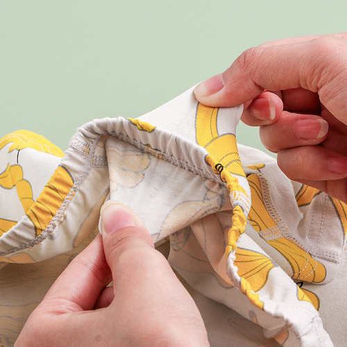 Korean version pure cotton children's underwear cartoon dinosaur boy boxer summer children's antibacterial boy boxer briefs wholesale