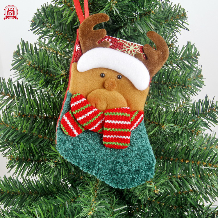 Suministros de decoración navideña calcetines para niños dulces bolsa de regalo calcetines pequeños colgante de árbol de navidad calcetines de santa claus