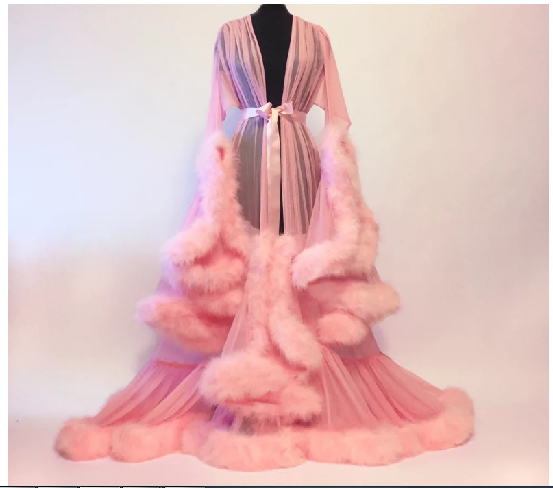 Fabricantes de lencería sexy europea y americana suministro directo ver-a través de sexy pluma campana manga trailing vestido