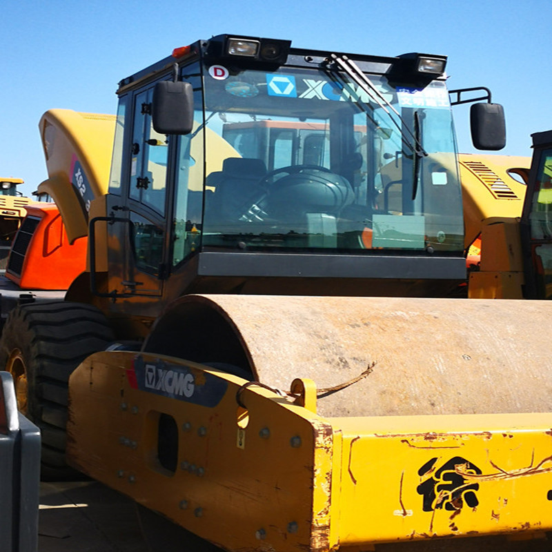 湖北武汉附近出售徐工 柳工20吨22吨26吨单钢轮振动二手压路机