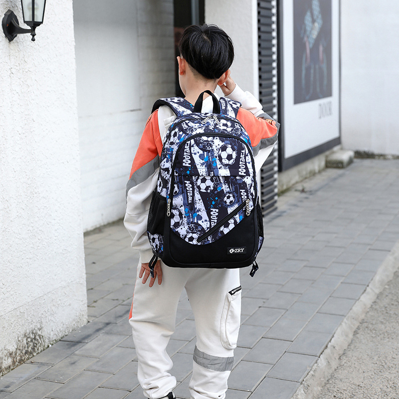 Entrega de una sola pieza de los estudiantes de la escuela primaria de la impresión al por mayor Mochila escolar de tres piezas popular transfronteriza de la carretilla de la capacidad grande para los estudiantes de la escuela secundaria menores y mayores