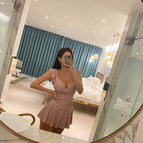 Women's 2024 New Swimwear Covering Stomach, Slimming Conservative One-piece Swimwear, Pink Korean Version Sexy Hot Spring Costume