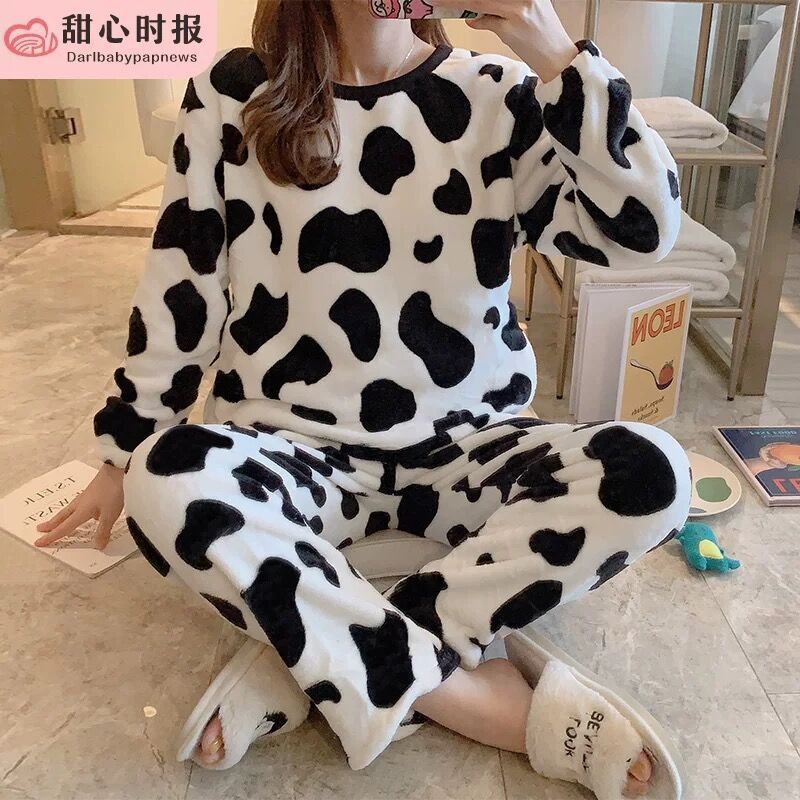 Pijamas de invierno de franela coreana de mangas largas engrosadas de coral de terciopelo encantador otoño invierno conjunto de ropa de hogar para mujeres