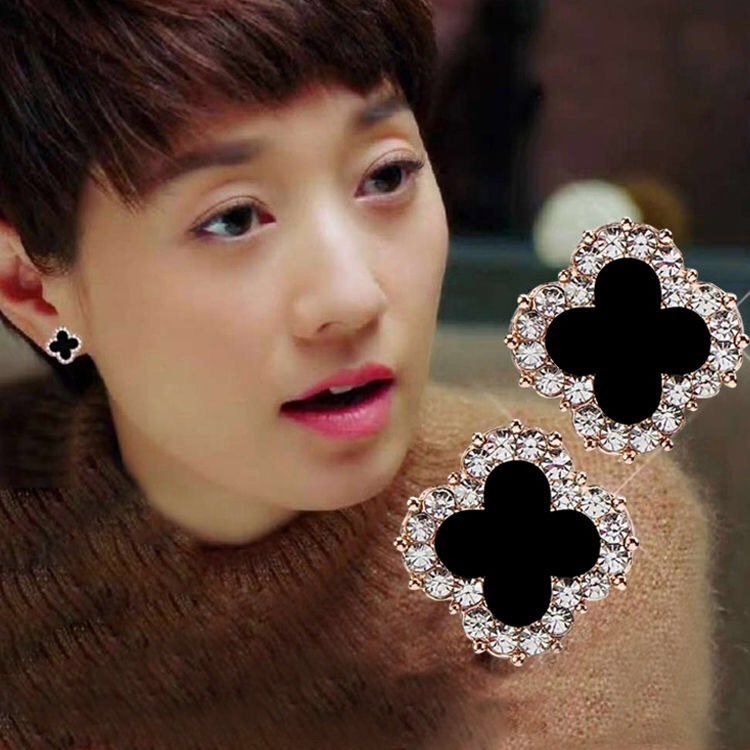 四叶草耳钉银针直播现货批发水钻耳环女网红气质亚马逊耳饰精致