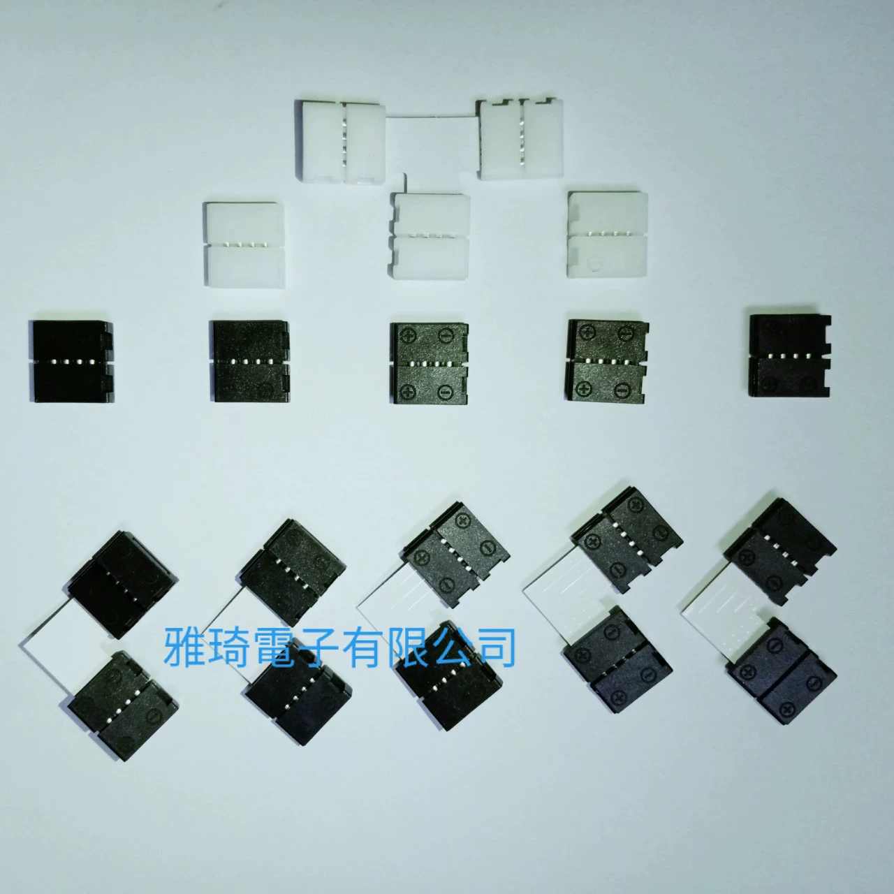 Защелкивающийся соединитель без пайки для светодиодов Аксессуары для световой ленты RGB Угловой соединитель L-типа