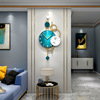 Fashionable creative decorations for living room, Scandinavian wall watch, light luxury style, simple and elegant design