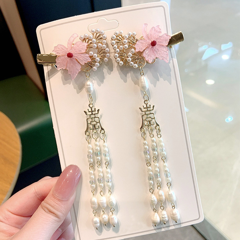 Pearl pair pinch