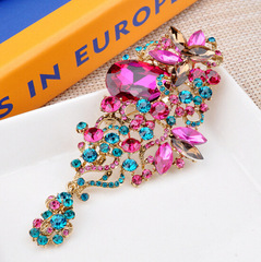 Luxury high-end crystal water drill brooch, European and American drop-shaped elegant floral brooch, high-end female accessories