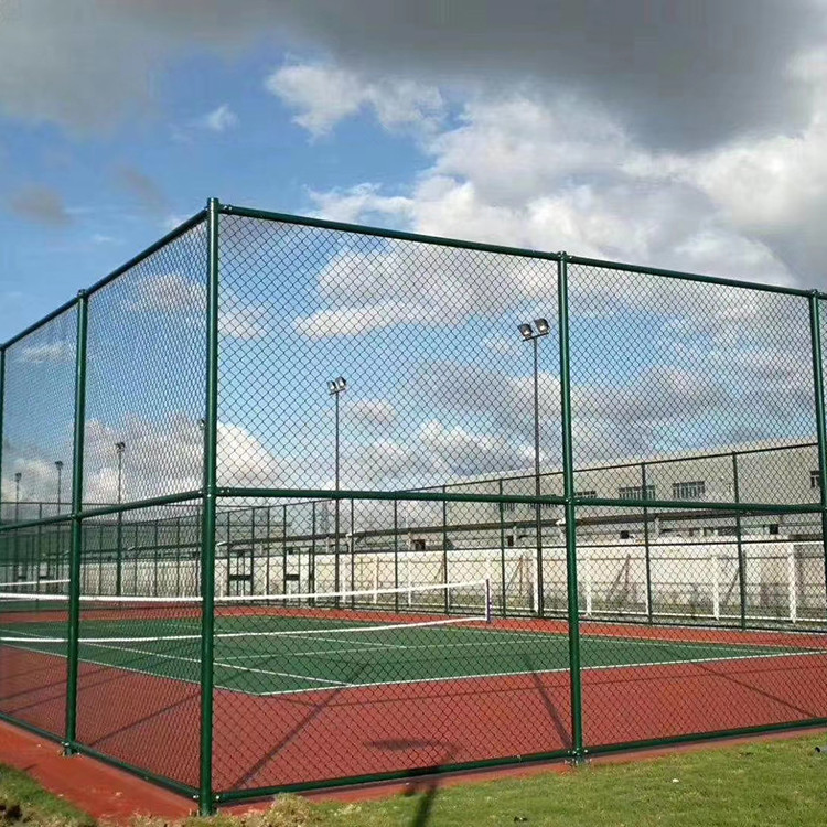 【实体厂家】勾花网铁丝网操场篮球场护栏网学校围栏网运动场专用