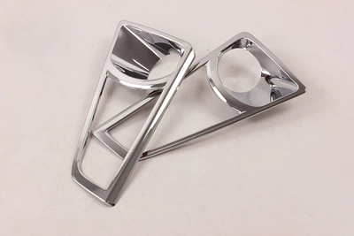 Suitable for Toyota 2019 Hiace/Hiace: Other Automotive Exterior Supplies - front-fog-lamp-plating