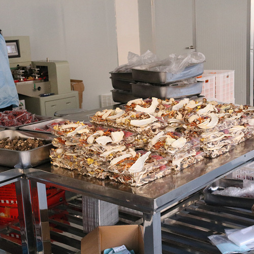 The same seven-color mushroom soup package for distribution, Yunnan specialty mushroom soup mix, dry edible mushroom factory wholesale