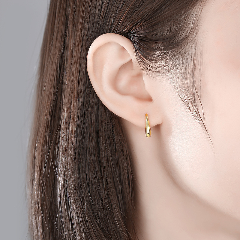 S925 pendientes de plata pendientes en forma de gancho creativo tridimensional de metal geométrico simple oro brillante pendientes