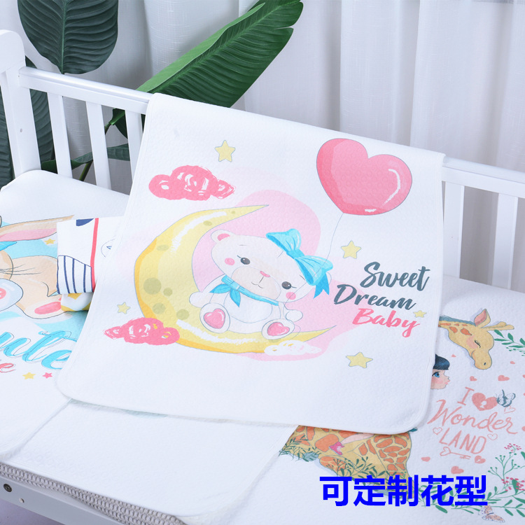 Manufacturers of four-layer digital printing diaper pad baby care pad adult monthly event pad can be developed pattern