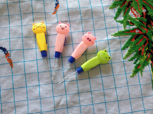 Cartoon animal detachable cleaning ear scoop, luminous ear scoop, ear cleaning tool, ear cleaner