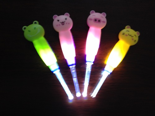 Cartoon animal detachable cleaning ear scoop, luminous ear scoop, ear cleaning tool, ear cleaner