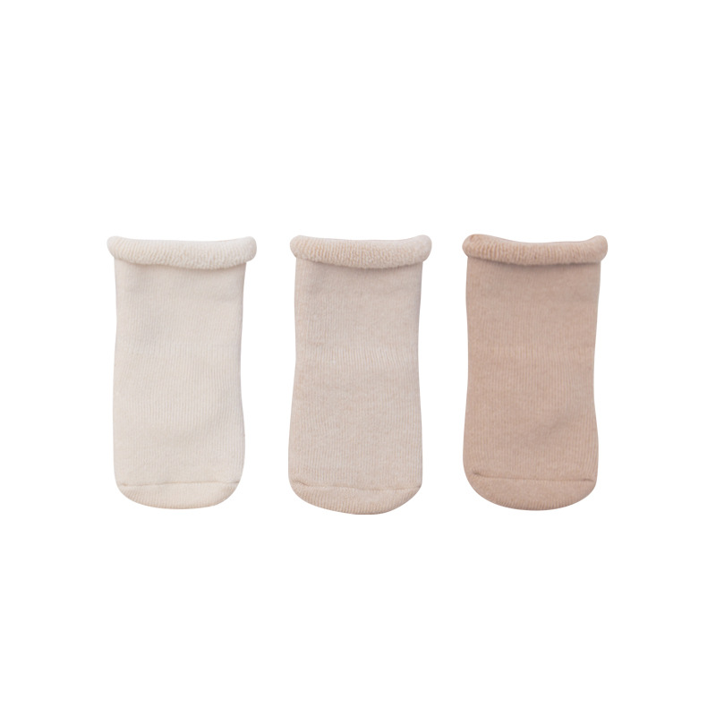 Calcetines de bebé Otoño e Invierno cálidos calcetines de felpa engrosados bebé recién nacido lindo calcetines de dibujos animados colorido algodón rizado Suelto