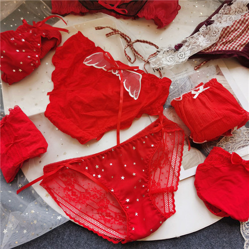 Big red festive red women's underwear for the year of birth, a variety of cotton ice silk lace sexy hollow bright red underwear