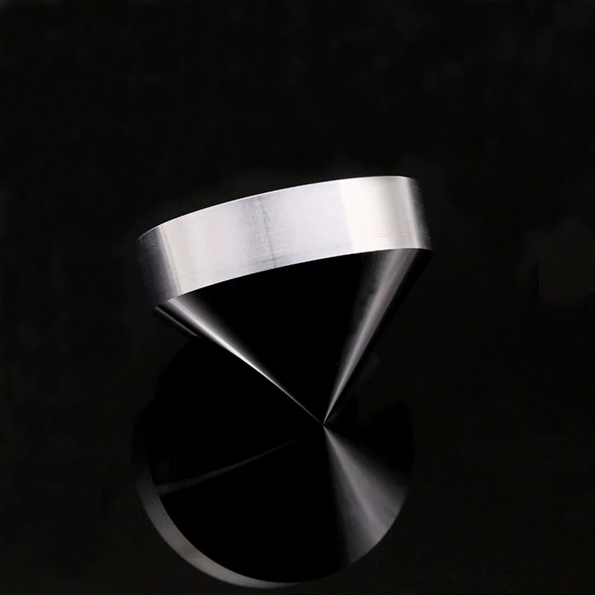 Можно сделать несколько размеров оптические линзы диаметром 40 мм Высота 30 мм из алюминиевого сплава внешний конический рефлектор