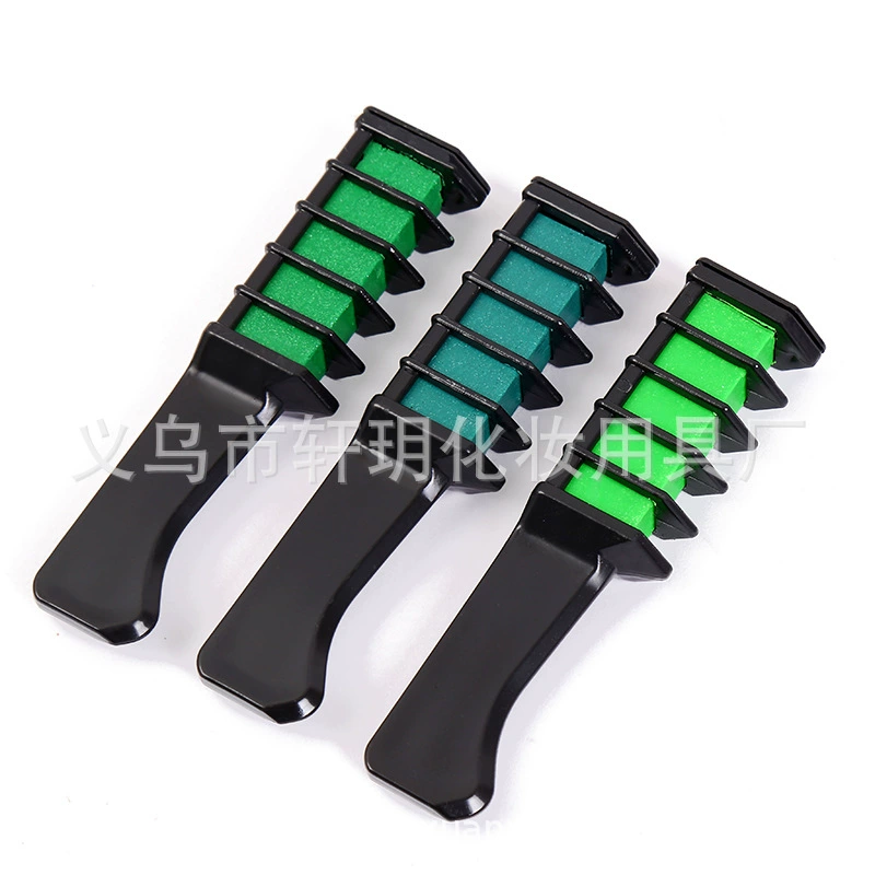 Multicoloured handheld hair dye, disposable small brush