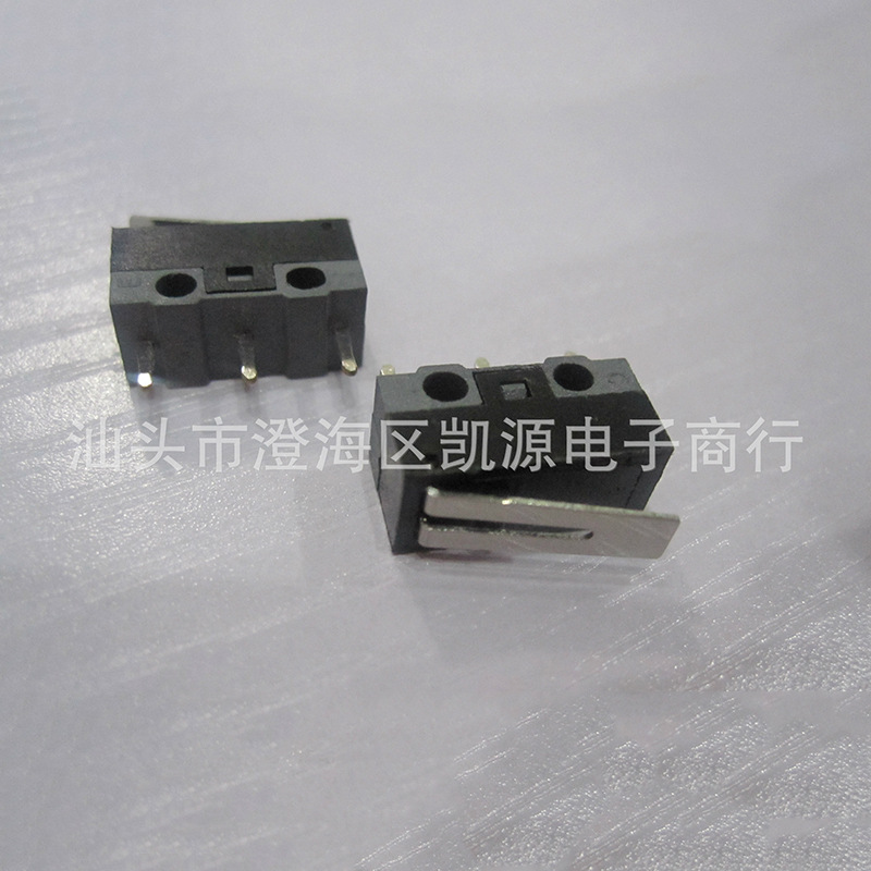厂家供应玩具产品用各种压柄方脚弯脚带轮WK小型鼠标微动开关