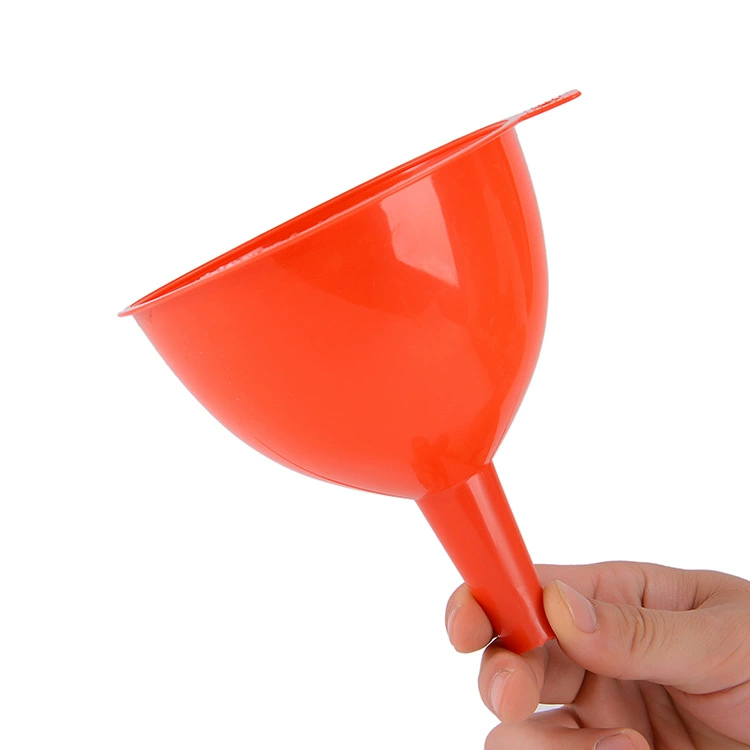 1 yuan store wholesale red plastic funnel spot Spot wine leaky oil leak kitchen, practical helper