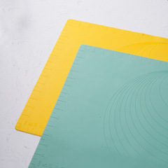 Thickened 24-inch silicone rolling mat with scale, baking and kneading mat, pancake flour mat and dough mat for household supplies