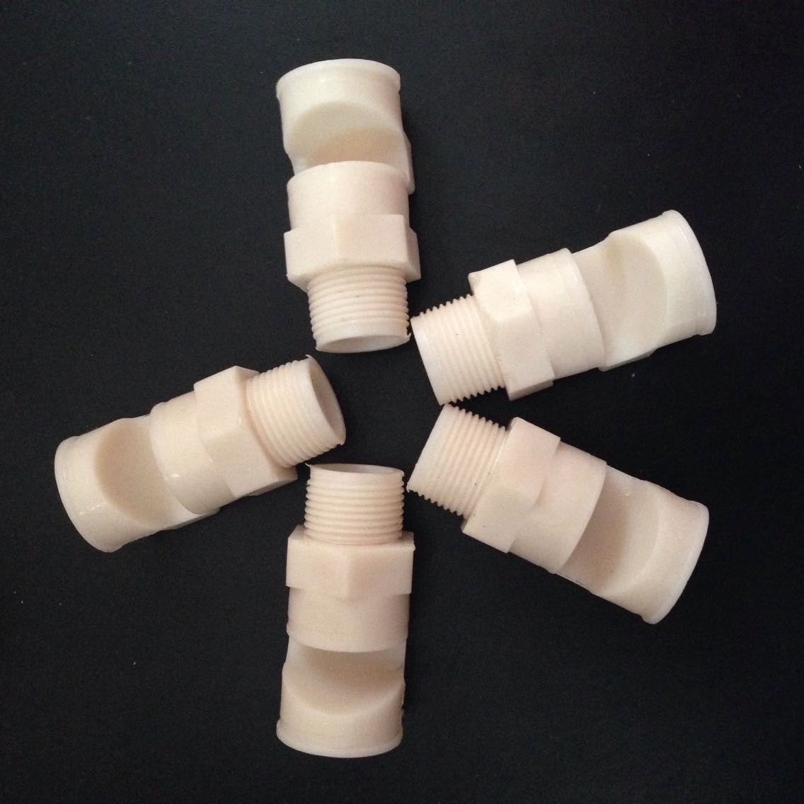 威海市聚氨酯广角扇形喷嘴 工业除尘喷淋清洗 水幕水帘DN20喷头