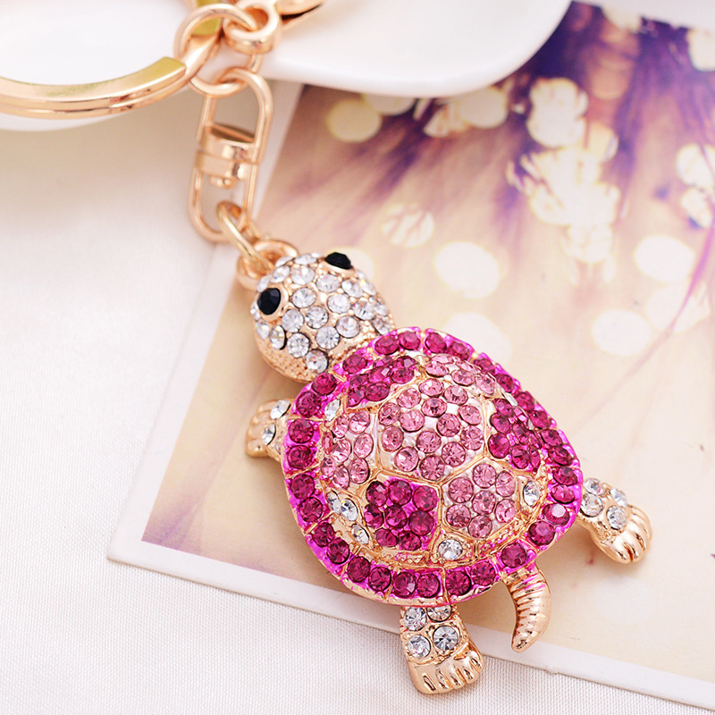 New cross-border creative tortoise diamond alloy keychain girls Fashion Bag pendant car pendant wholesale
