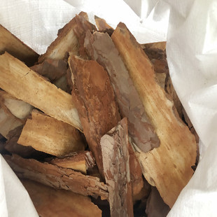Oil Industrial Water Treatment and Deodorization, Pine Bark Filling for Oil and Water Separation, Suspended Ball Carrier Pine Bark Filling
