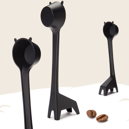 Creative cartoon giraffe-shaped coffee spoon, cute coffee bean powder measuring spoon, measuring plastic small spoon