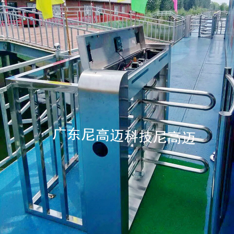 白洋淀码头半高转闸单向门投磁卡通行旋转十字倒闸机四排转臂滚闸