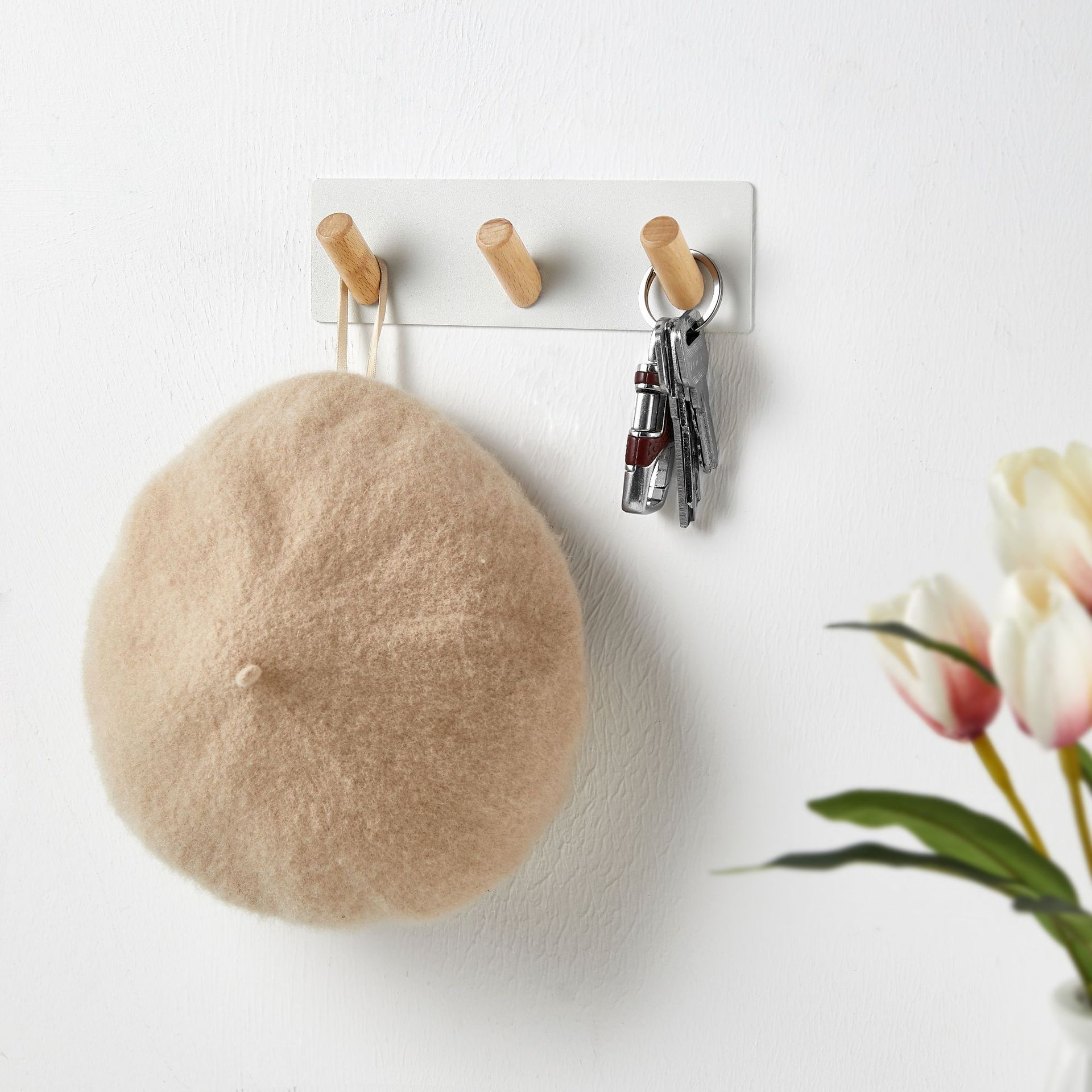 Estilo japonés creativo abrigo y sombrero clave gancho puerta de entrada de la pared clave de la pared colgando colgador de ropa sin perforar