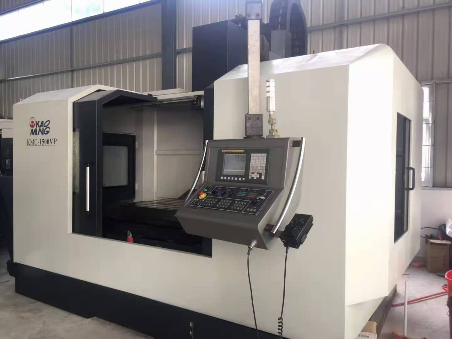 台湾原装高明1580，BT50齿轮头8000转,31千瓦，发那科OimFT系统