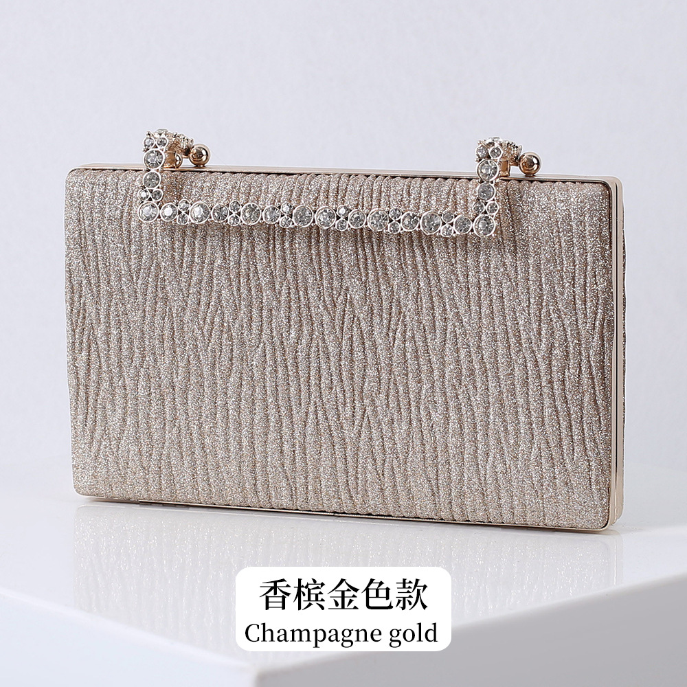Bolso de noche plisado de moda europea y americana bolso de novia de diamante rojo brillante rosa vestido de banquete bolso transfronterizo Chaozhou fabricante