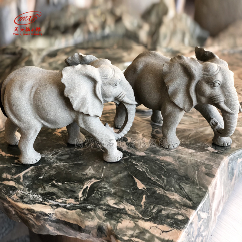 福建石雕厂家供应青石各种小件摆件迷你小象桌面茶台摆件