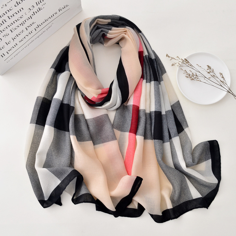 Bufanda de mujer otoño e invierno cálido de la tela escocesa británica estilo coreano largo bufanda de doble uso Vacaciones verano protector solar playa toalla chal