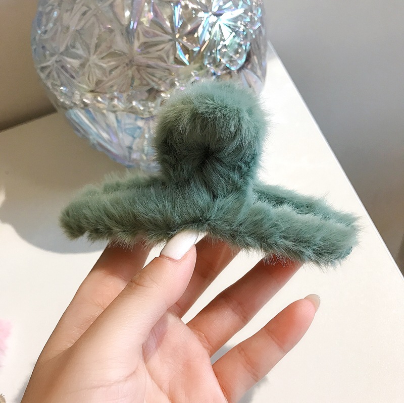 Corea del Sur nuevo Dongdaemun conejo de piel grande clip de pelo de felpa clip de pelo de la espalda de la cabeza horquilla de tiburón clip de horquilla femenina