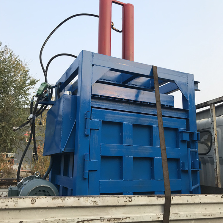 小型立式液压打包机 编织袋纸箱稻草压块机 废纸饮料瓶压块机