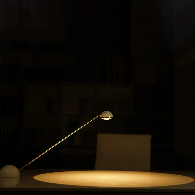 LED рабочее освещение для чтения, настольная лампа для учебы для учащихся начальных классов для маникюра, (трговля через границы), защита глаз
