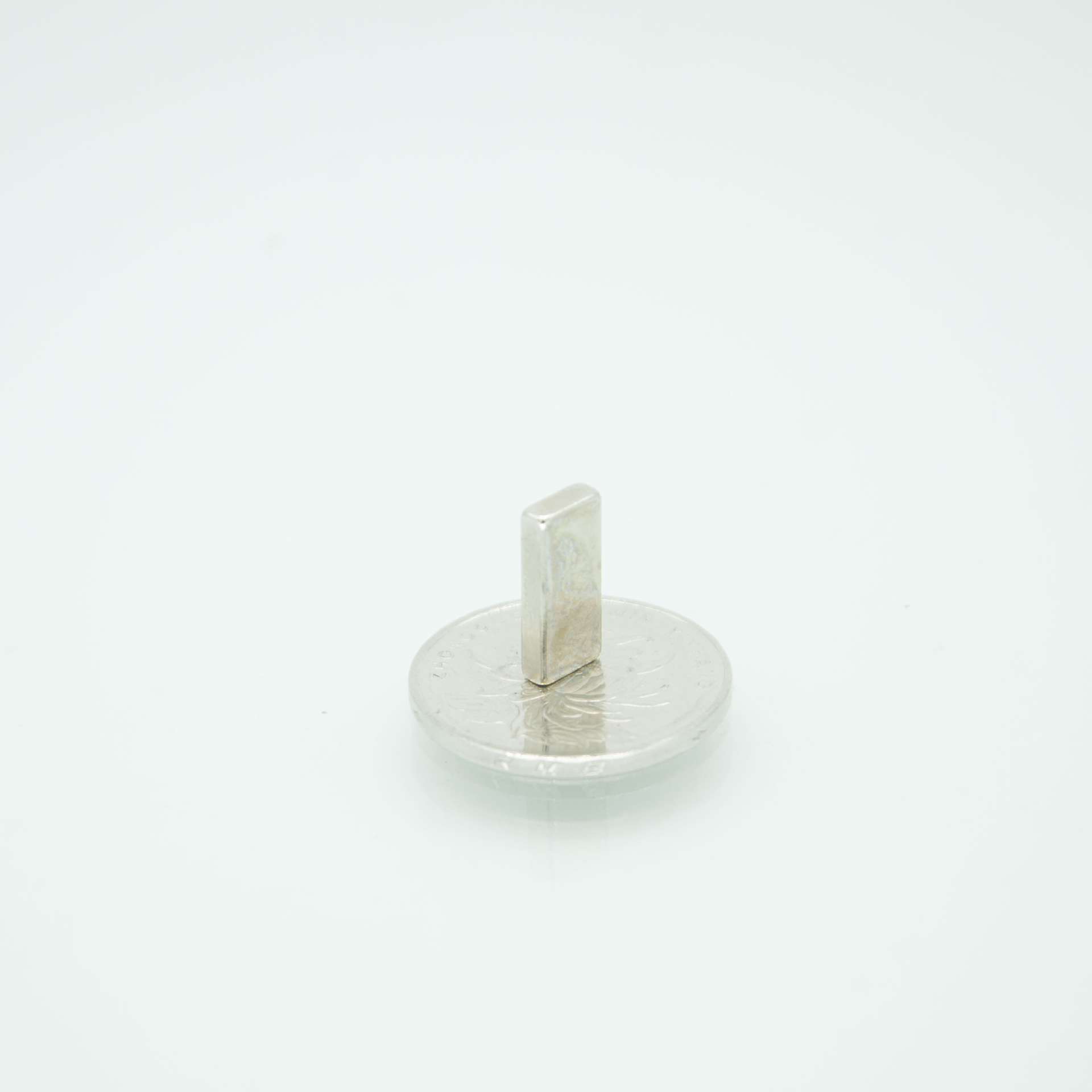 强磁方块15X6X3MM 长方形钕铁硼磁铁 强力方形永磁磁钢