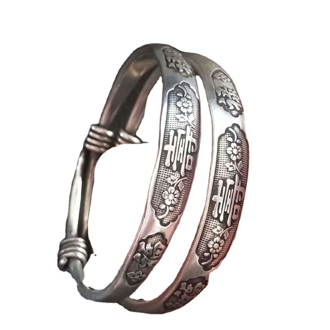 Retro ethnic silver bracelet, vintage Miao/Tibetan style, handcrafted motifs, 40 g