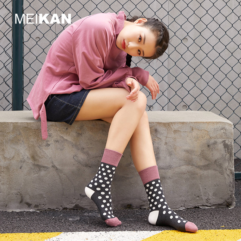 MEIKAN beautiful look socks women's men's cotton mid-tube fashionable socks wave dot ins European and American vintage long socks MEIKAN beautiful look socks women's men's cotton mid-tube fashionable socks wave dot ins European and American vintage long socks