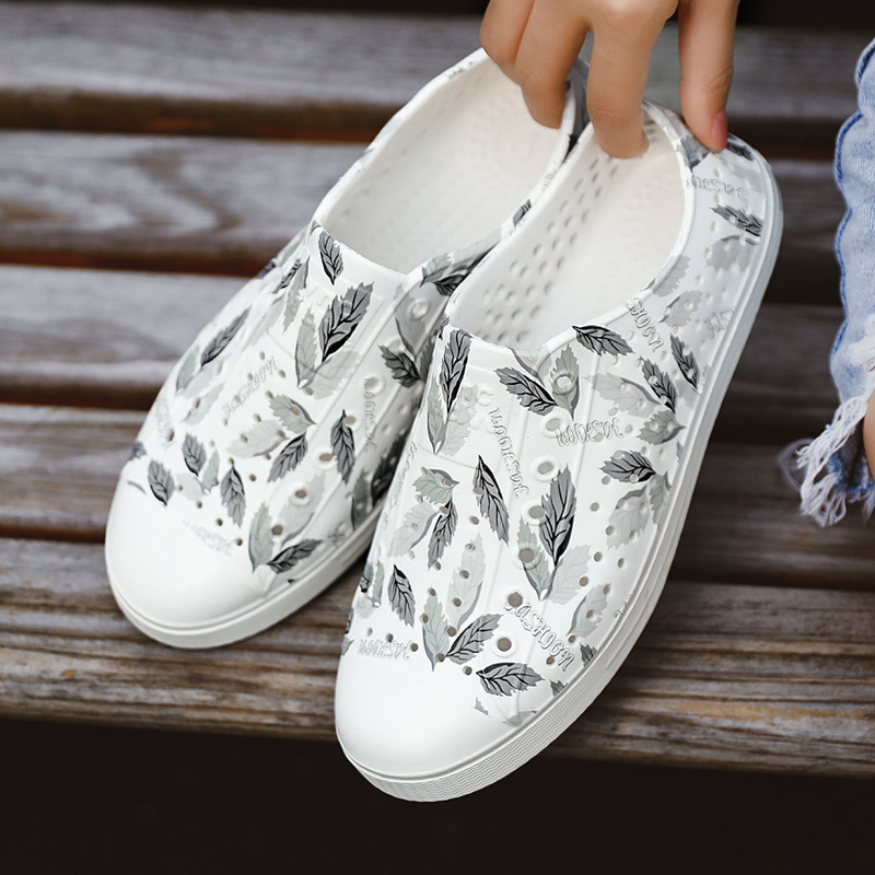 LUCHI Hole Shoes Couple Summer New Graffiti Breathable Waterproof Men's and Women's Casual Beach Wading Hollow Sandals