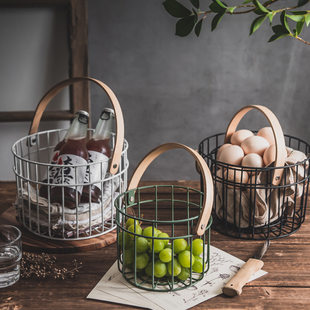 INS Nordic Railway Basketball Snacks and Snaps Stop Basketball Basketball Picnic Pinerous Pine
