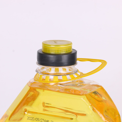 Factory agricultural machinery lubricating oil for three-wheeled tractor and wheel tractor, 2.5, 3.5, 4, 4.5 pounds transparent bucket diesel engine oil