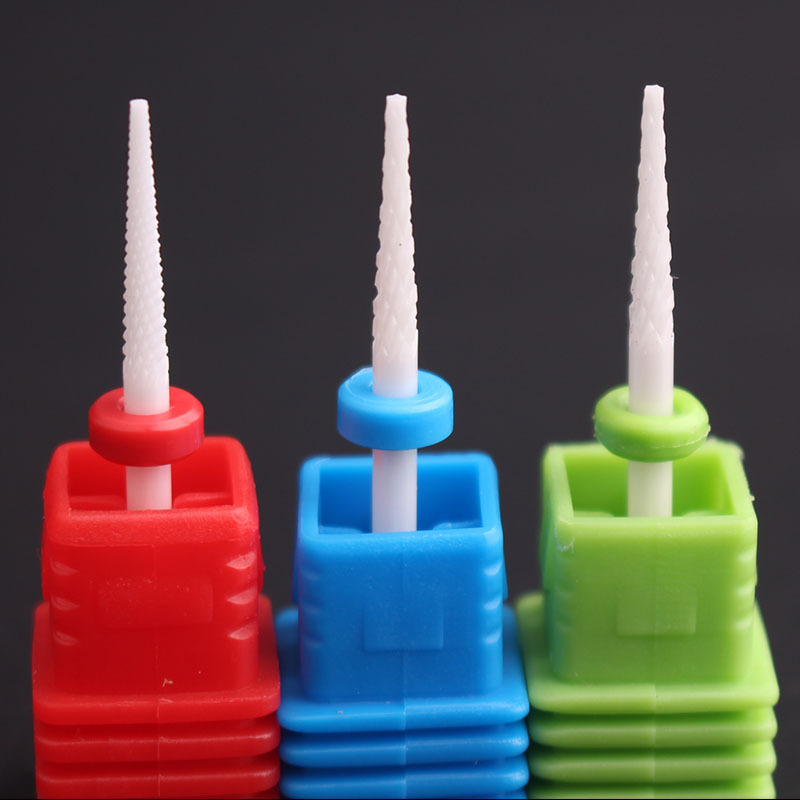 Cerámica de manicura pequeña cabeza afilada cerámica afilada eléctrica accesorios de molienda de eliminación de la piel muerta en stock