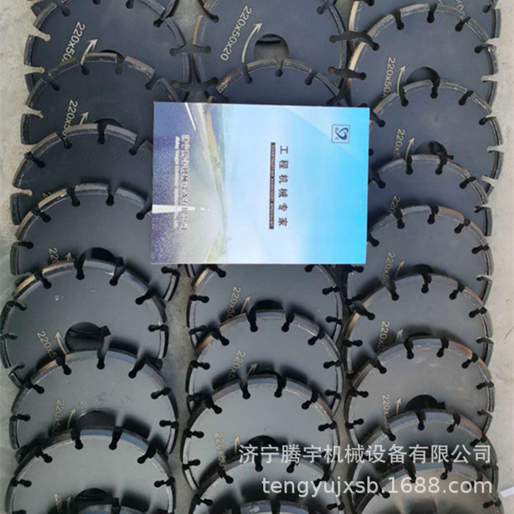 现货奶牛场地面开槽机牛场刻纹机1公分2公分梯形槽刻槽牛舍牛棚价