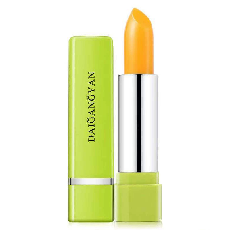 Carrot moisturizing lip balm, protecting lipstick, against cracks