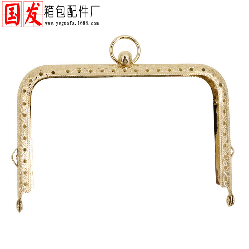 13CM bolsas de tarjetas en relieve 11CM cuadrado alto pie largo bolsas de oro orejas accesorios de bolsas hechas a mano