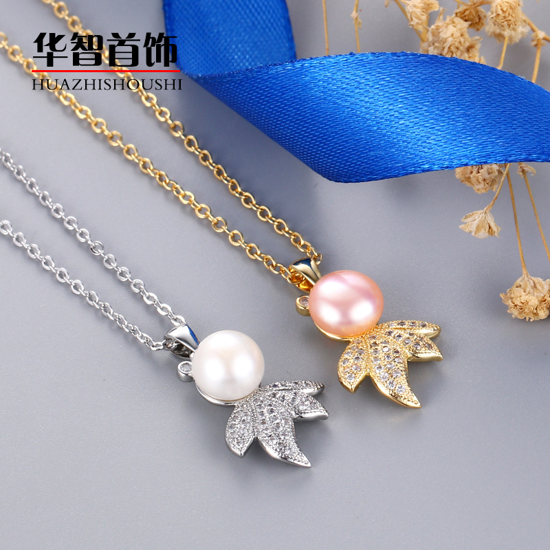fashionable elegant pendant from pearl